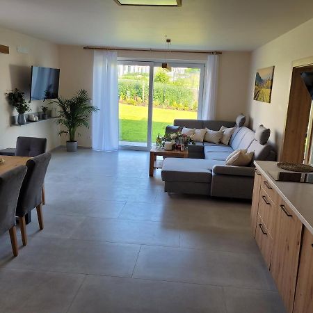 Ferienwohnung Zamek Na Dlani Mikulov Exterior foto