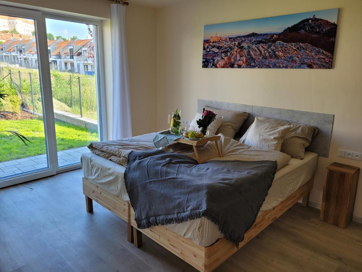 Ferienwohnung Zamek Na Dlani Mikulov Exterior foto